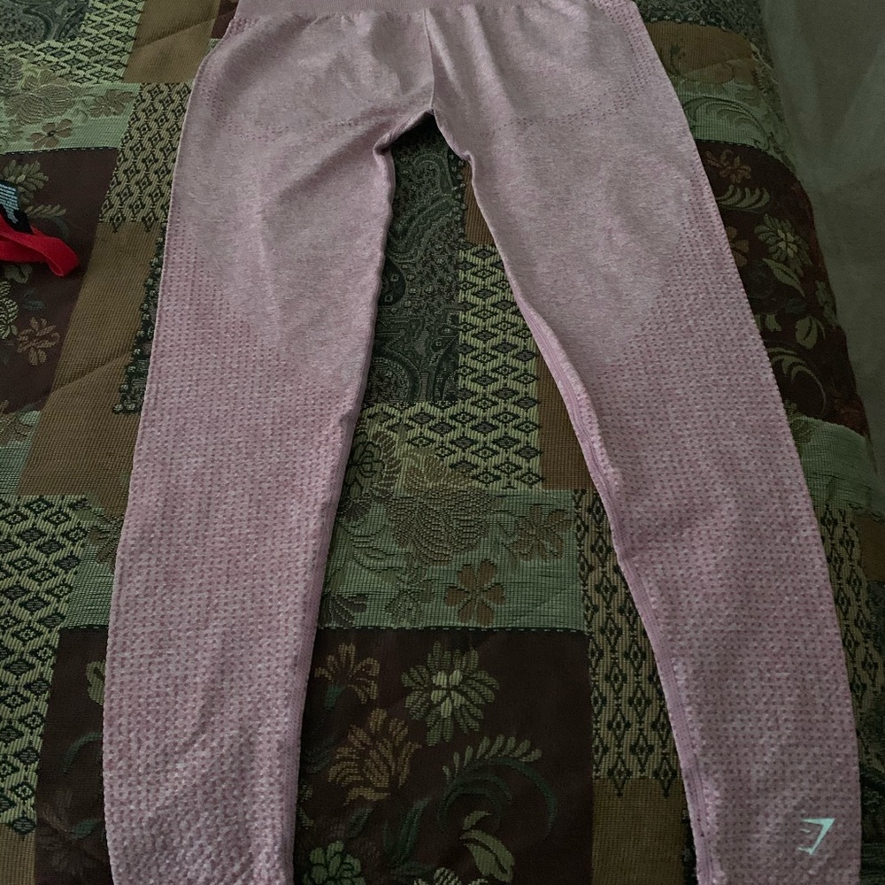 Seamless high waisted legging. Worn once or twice.